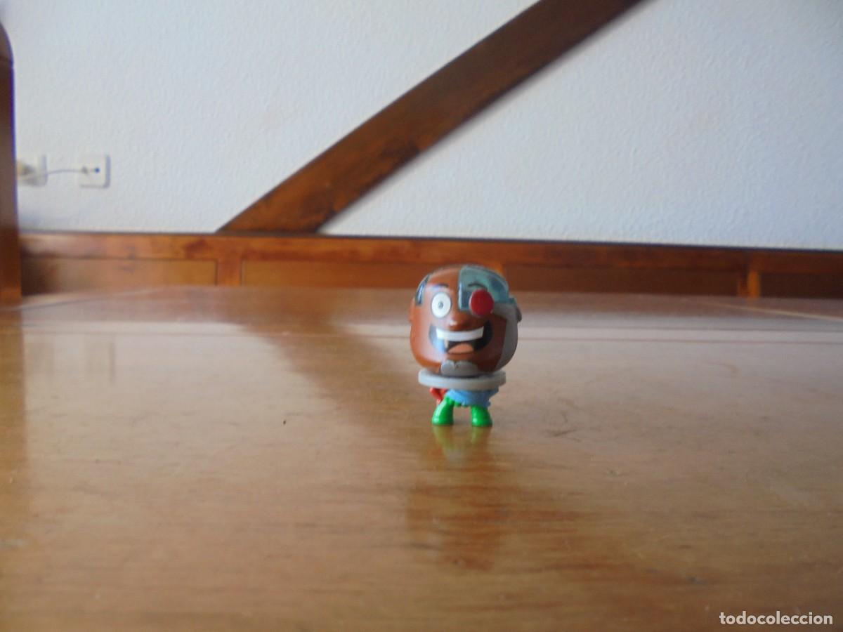 Figuras de goma y PVC: FIGURA EN PVC SIN IDENTIFICAR TM & DC COMICS - Foto 2