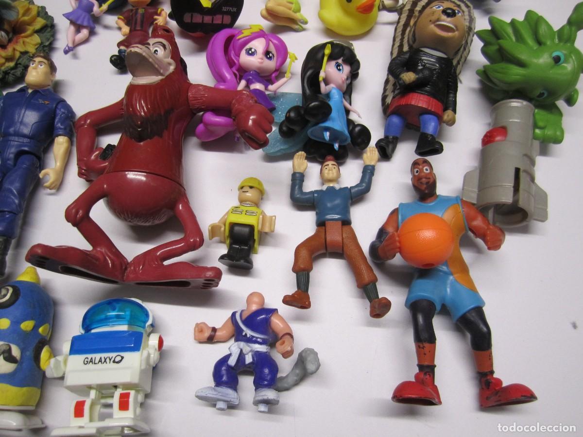 Figuras de goma y PVC: lote mas de 30 mu&ntilde;ecos varios - Foto 3