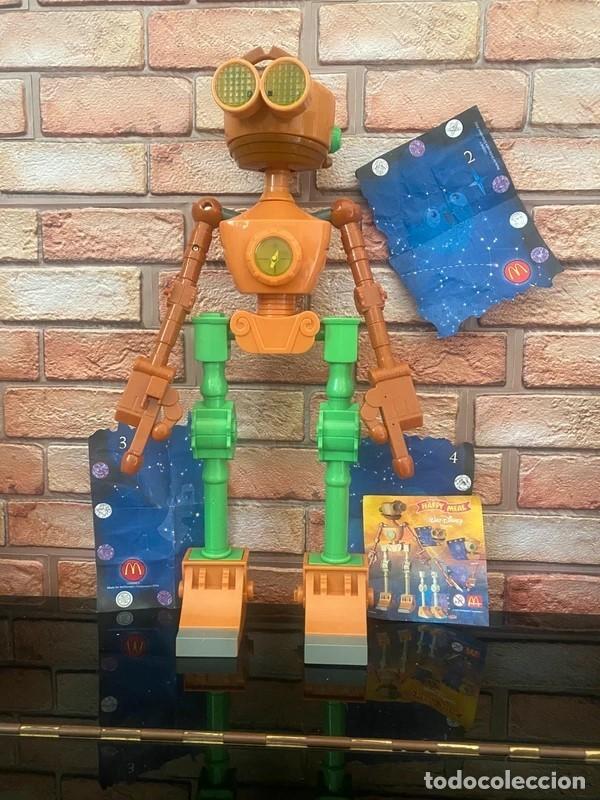Figuras de goma y PVC: Robot B.E.N de El planeta del Tesoro - Foto 1