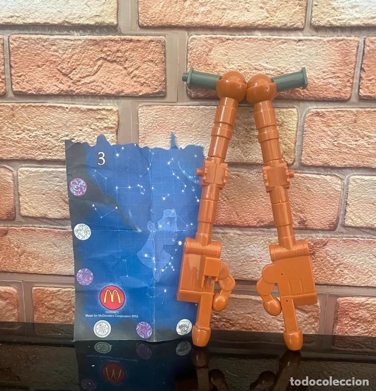 Figuras de goma y PVC: Robot B.E.N de El planeta del Tesoro - Foto 5