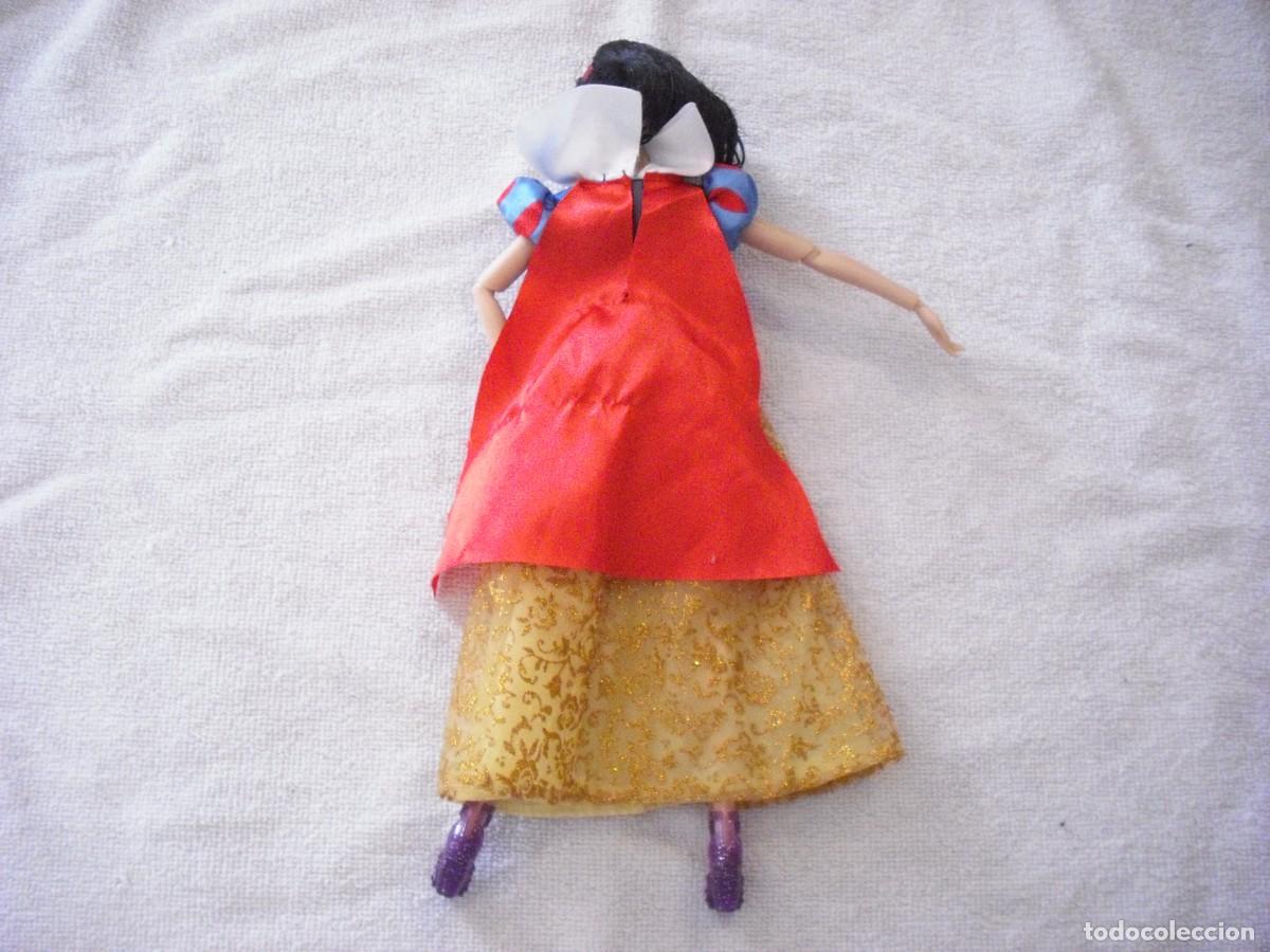 Figuras de goma y PVC: PRINCESA DISNEY BLANCANIEVES 29 CM. - Foto 2