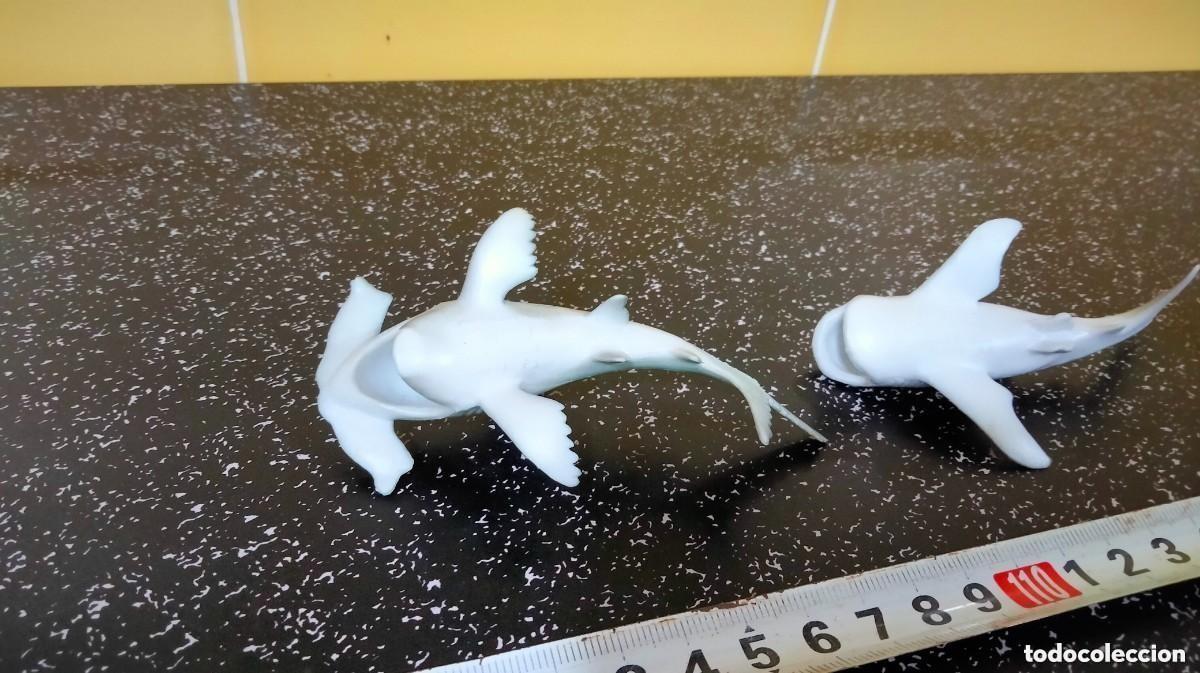 Figuras de goma y PVC: CINCO FIGURAS TIBURONES DE PVC - Foto 4