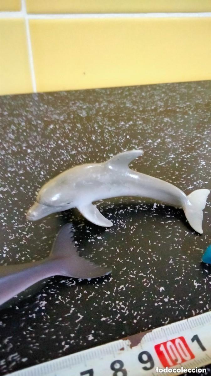Figuras de goma y PVC: SEIS FIGURAS DE PVC-DELFINES - Foto 3
