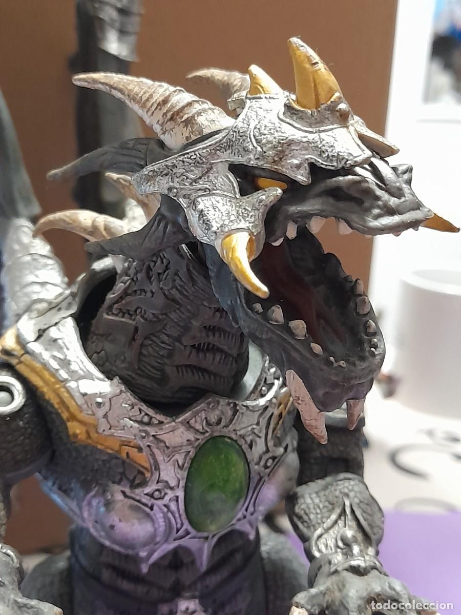 Figuras de goma y PVC: Gran figura de drag&oacute;n de Mega Block - Foto 2