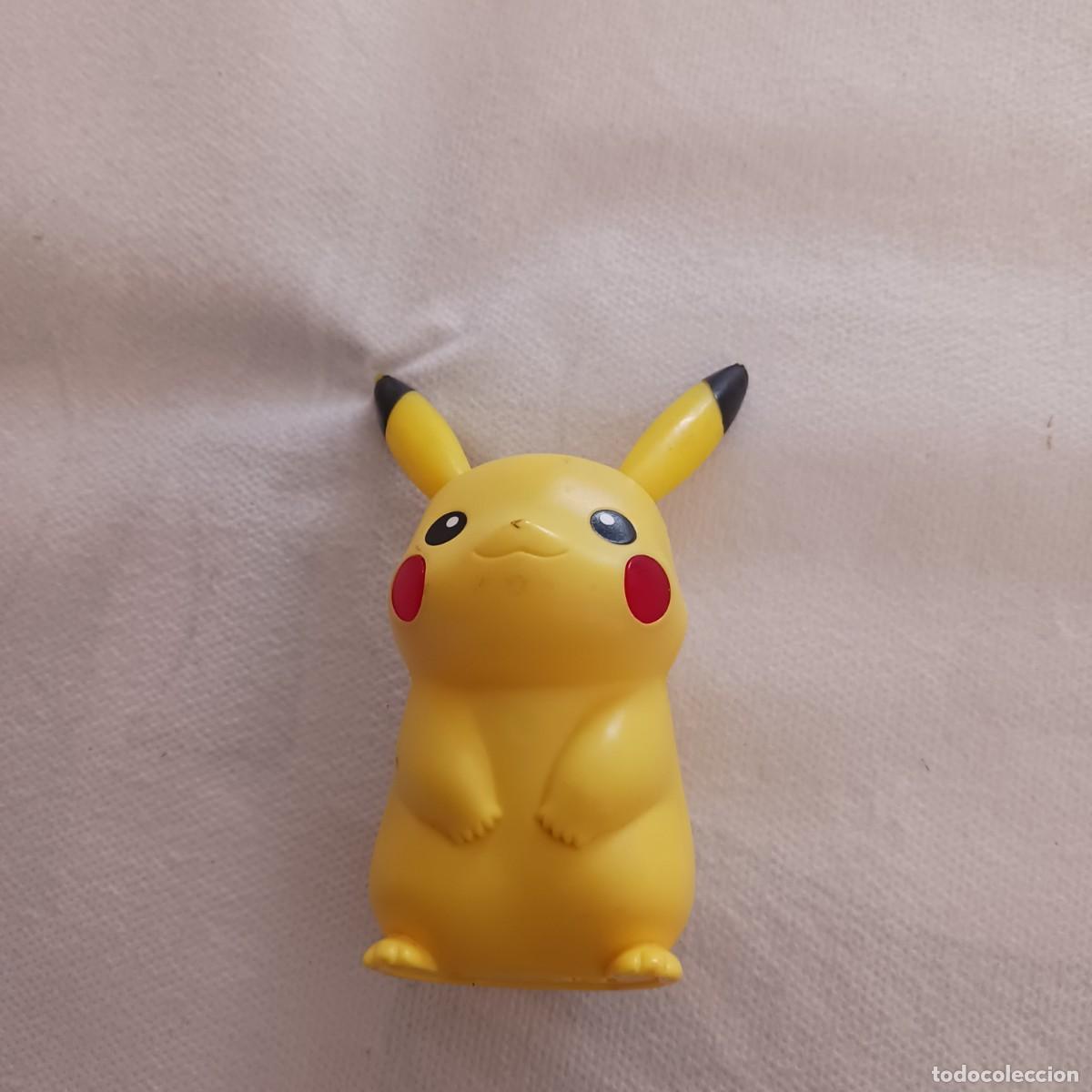 Figuras de goma y PVC: Figura de Picachu de BurgerKing - Foto 1