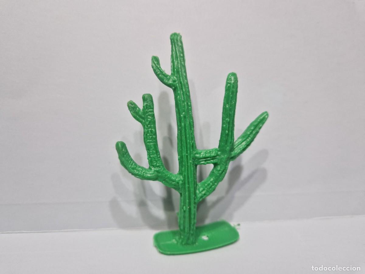 Figuras de goma y PVC: ARBUSTO CACTUS ARBOL DE COMANSI - Foto 1