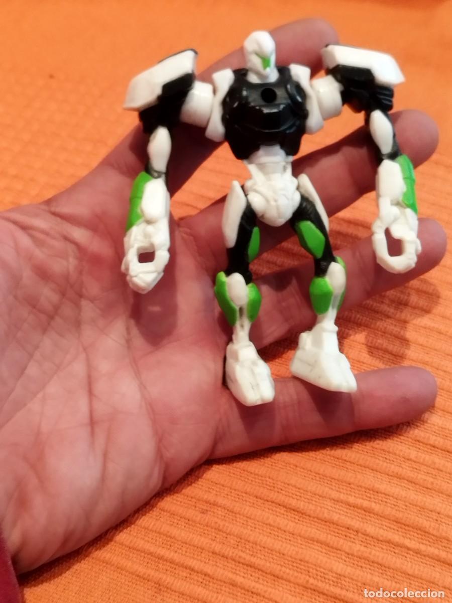 Figuras de goma y PVC: Juguetes de McDonalds Transformers 2015. - Foto 2