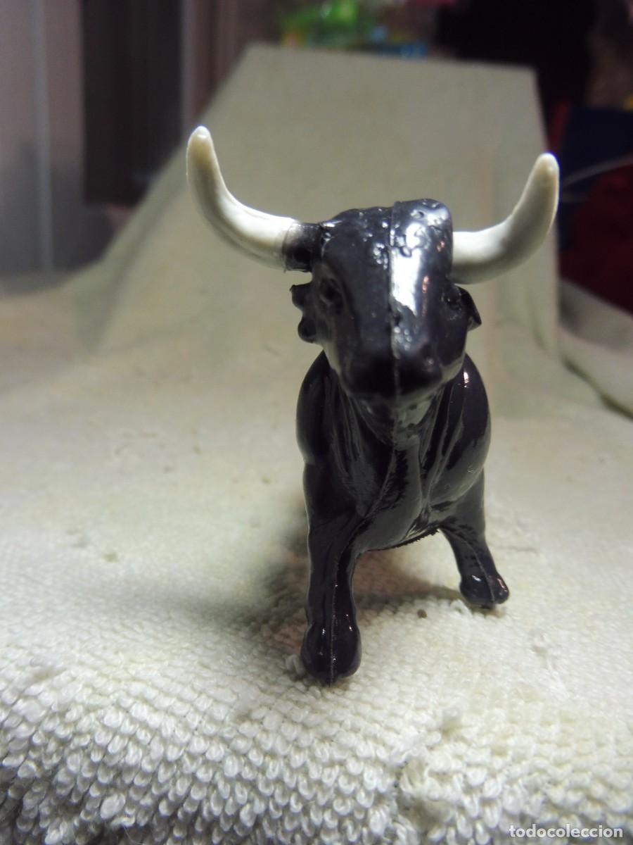 Figuras de goma y PVC: Toro de pl&aacute;stico hinchado kiosko - Foto 2