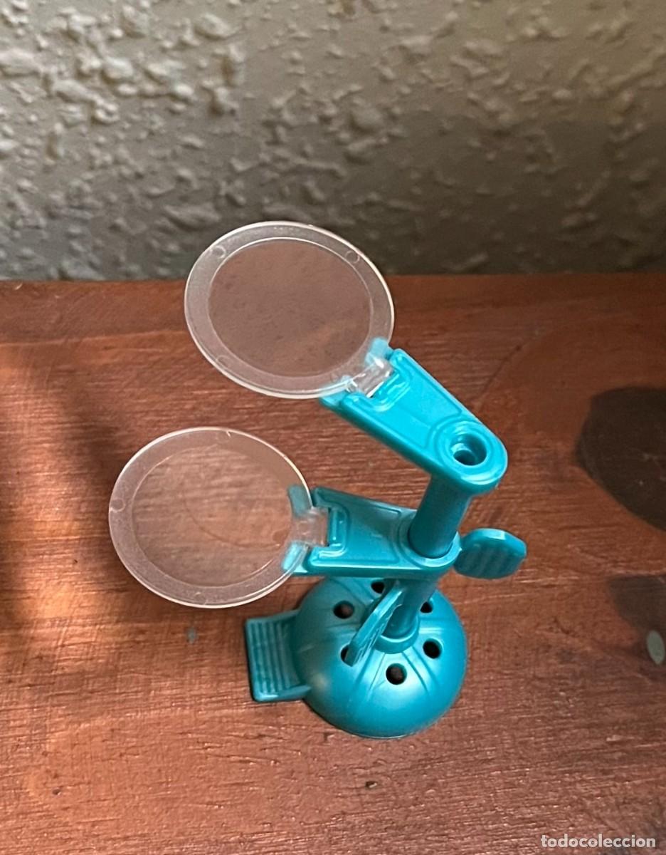 Figuras de goma Kinder: FIGURA KINDER MICROSCOPIO LUPAS - Foto 1