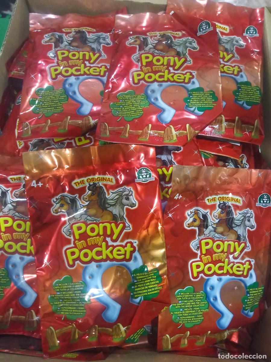 Figuras de goma y PVC: PONY IN MY POCKET 4 cm LOTE DE 25 SOBRES GIOCHI PREZIOSI ( NUEVOS )