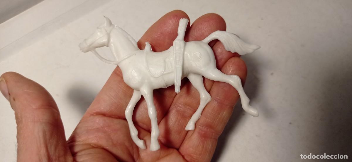 Figuras de goma y PVC: Figura de caballo del oeste - Foto 1