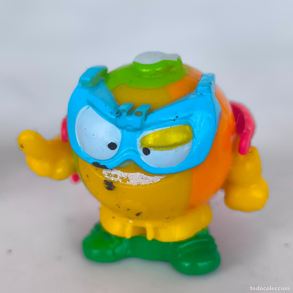 Figuras de goma y PVC: SUPERTHINGS SUPERZINGS Beachmax - Foto 1