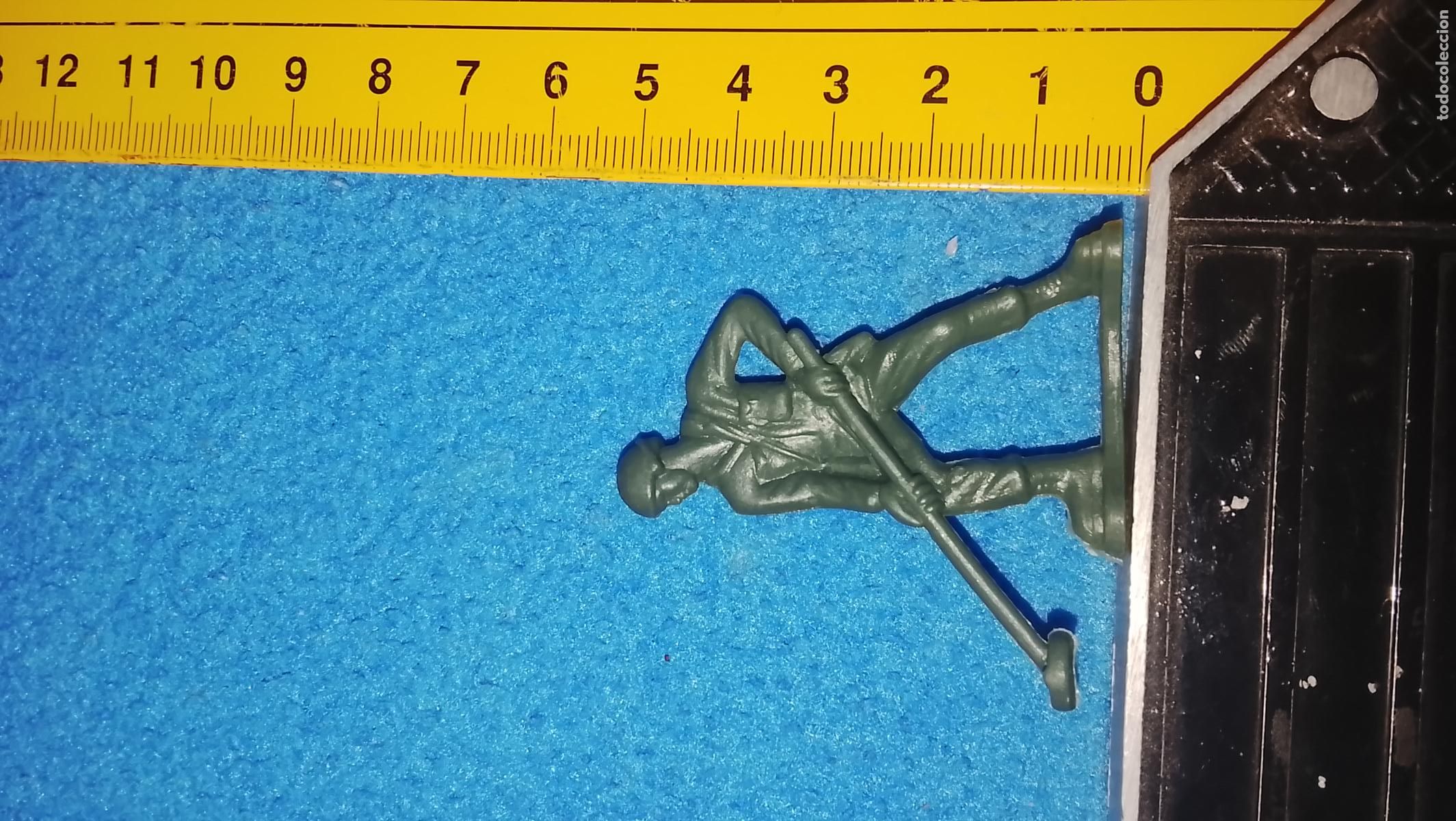 Figuras de Goma y PVC: MU&Ntilde;ECO PLASTICO ejercito o SIMILARA SOLDADO MILITAR GUERRA GUERRILLERO MAQUETAS DIORAMAS EJERCITO