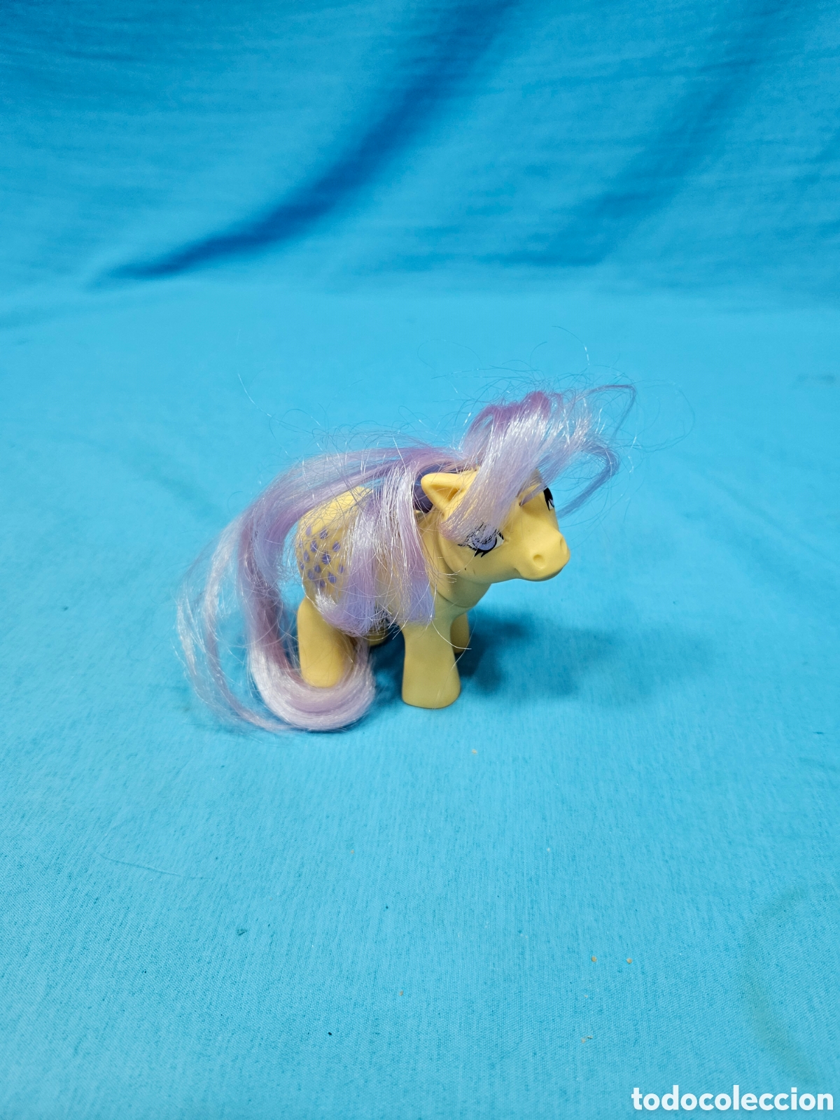 Figuras de Goma y PVC: MI LITTLE PONY. MI PEQUENO PONY. HASBRO 1984. AMARILLO CON GOTAS LILAS
