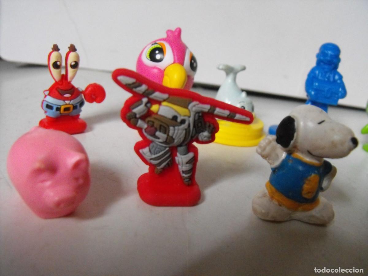 Figuras de goma y PVC: Lote de figuras tipo Kinder. - Foto 2