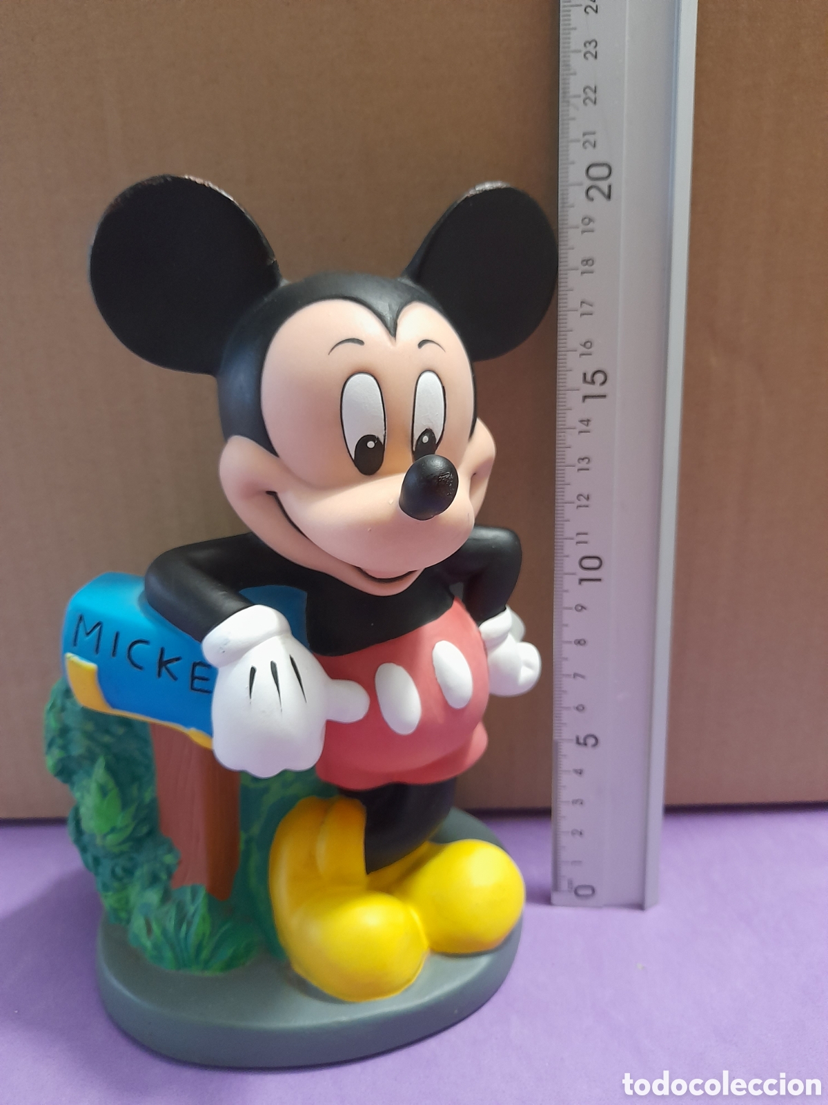 Figuras de goma y PVC: Hucha de Disney de pvc, Mickey Mouse - Foto 4