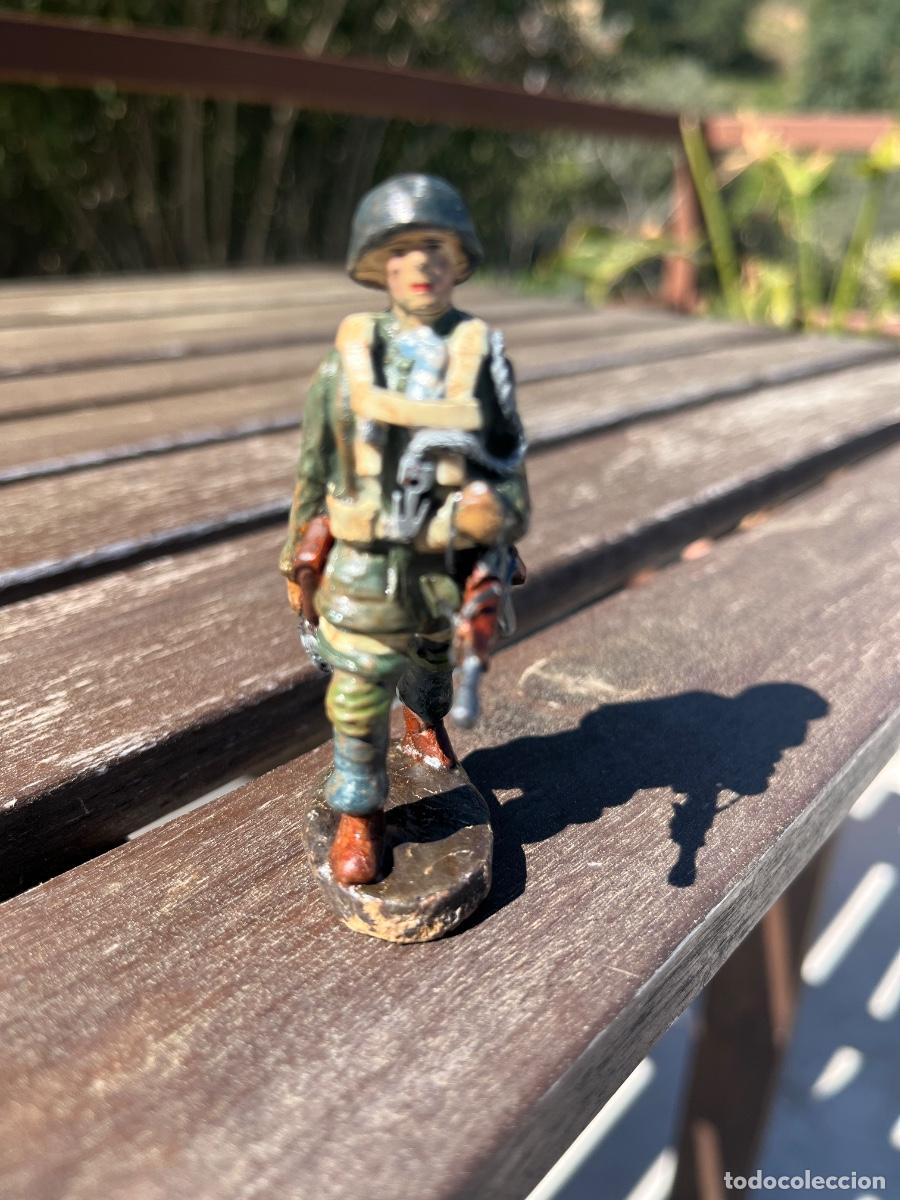 Figurines en Caoutchouc et PVC: Paracaidista ALEMAN Elastolin Lineol 7cm fallschirmjager 2 GM