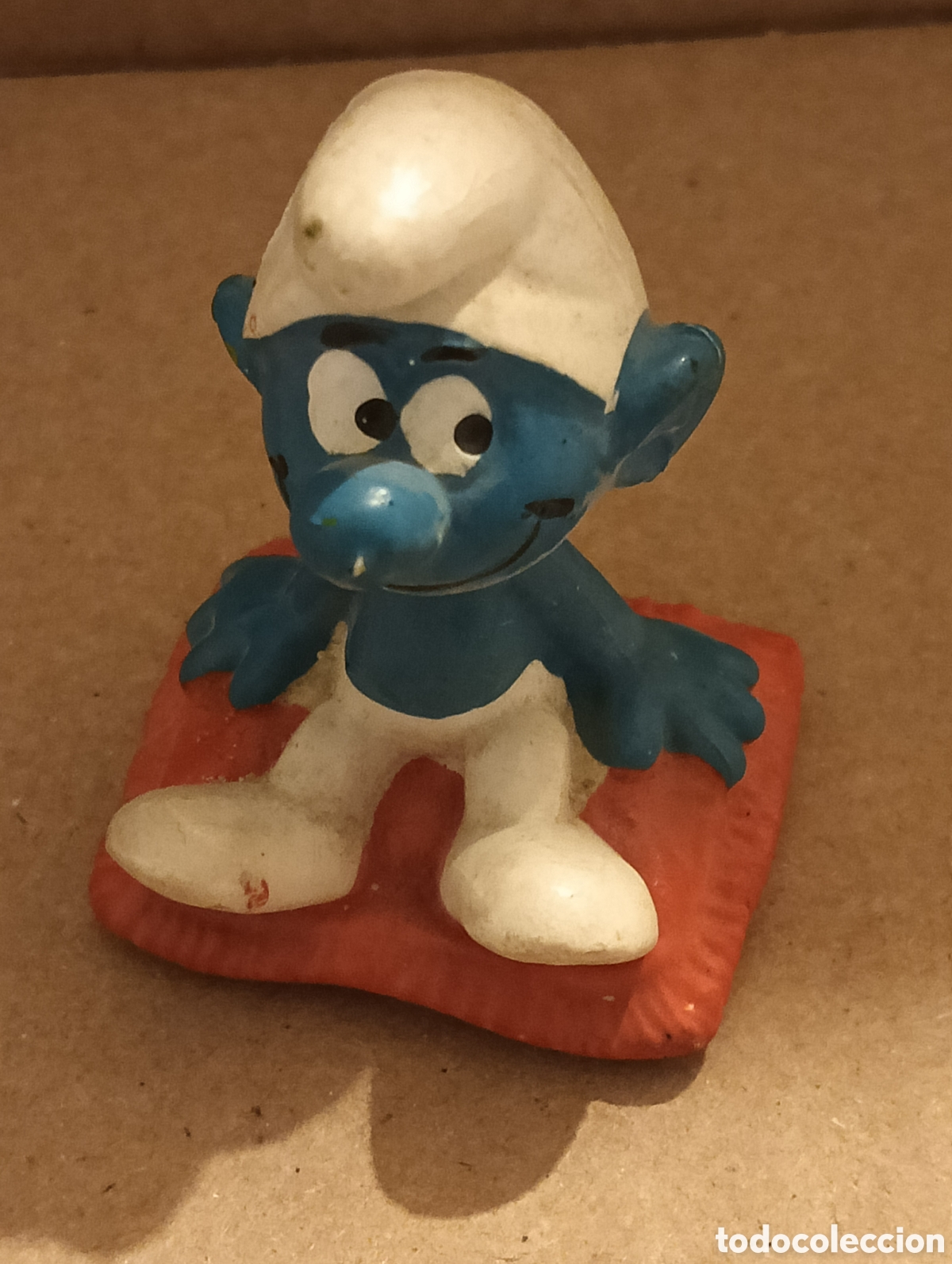 Figuras de goma y PVC: Mu&ntilde;eco PVC pitufo sentado bully - Foto 1