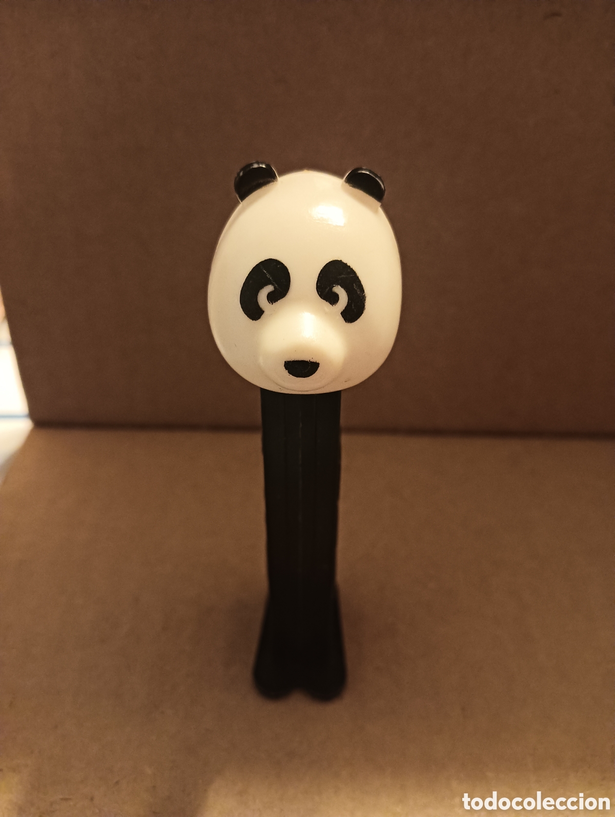 Figuras de goma y PVC dispensador PEZ: Dispensador pez panda - Foto 1