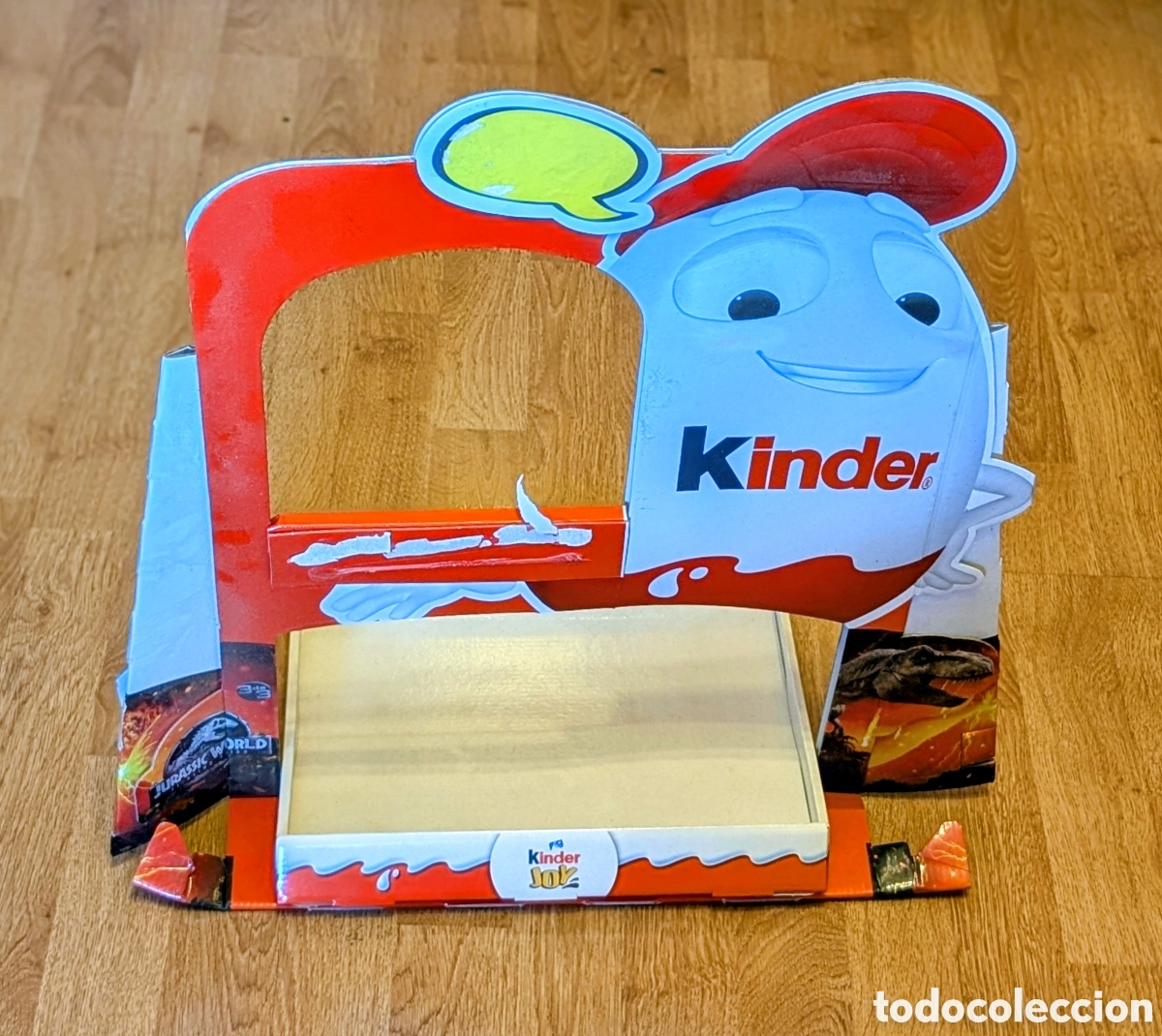 Figuras de goma Kinder: Expositor Kinder Joy Jurassic World - Foto 1