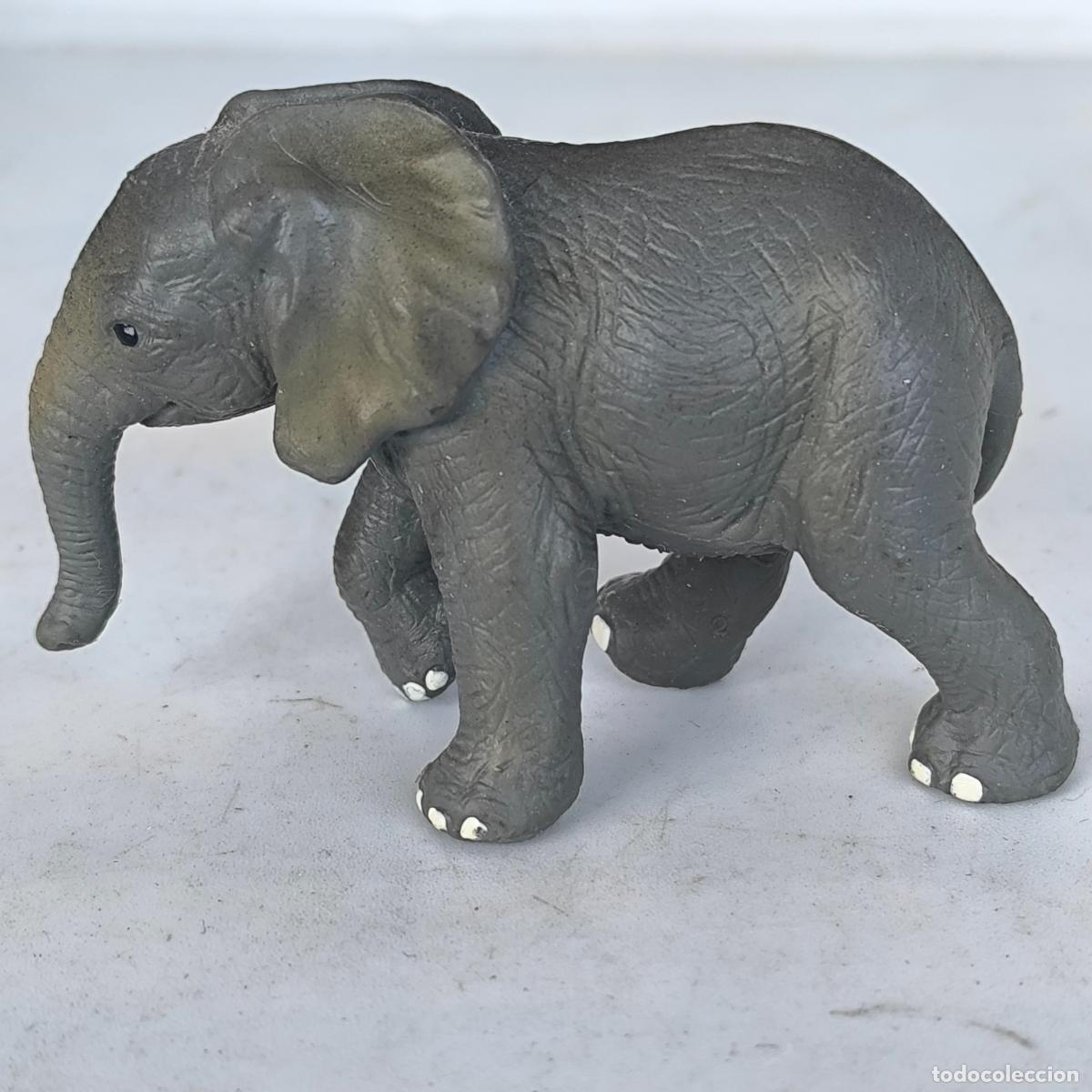 Figuras de goma y PVC: CRIA ELEFANTE SCHLEICH 2003 - Foto 1