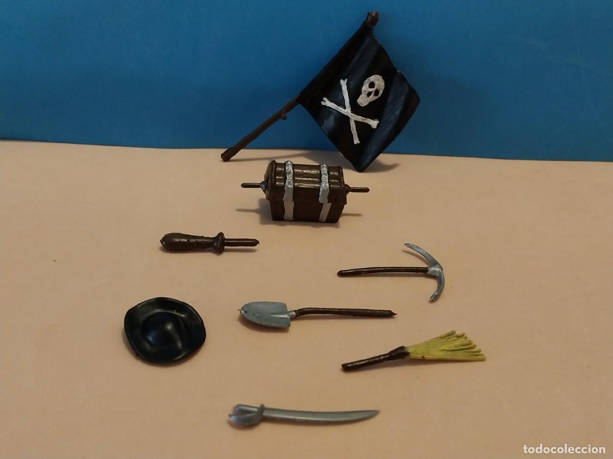 Figuras de goma y PVC: FIGURAS DE PIRATAS Y ACCESORIOS - Foto 2