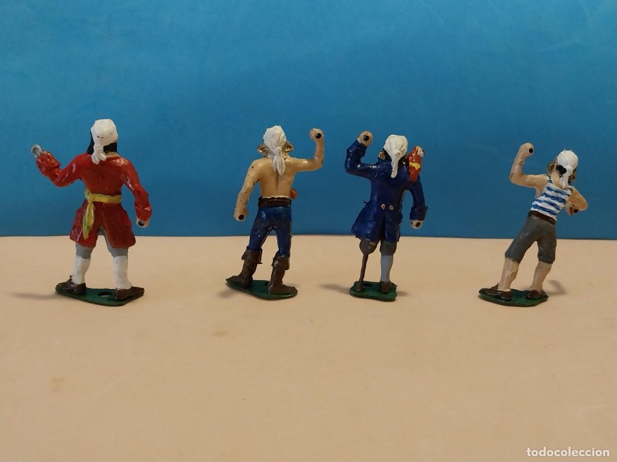 Figuras de goma y PVC: FIGURAS DE PIRATAS Y ACCESORIOS - Foto 3
