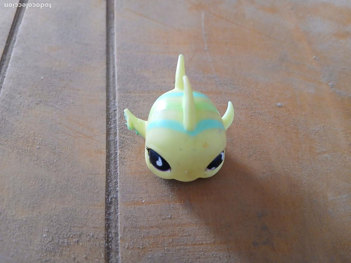 Rubber and PVC Figures: HASBRO LPS LITTLEST PET SHOP