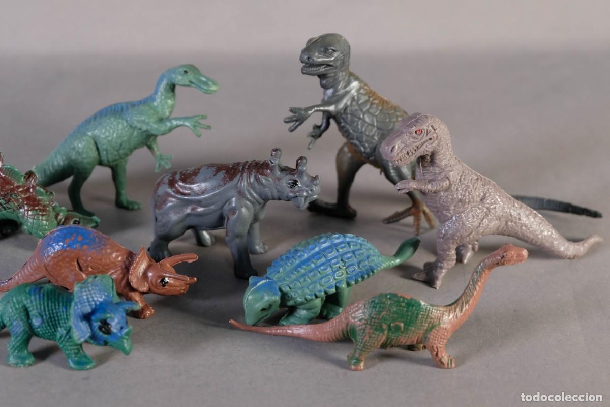 Figuras de goma y PVC: LOTE DE FIGURAS DE DINOSAURIOS EN PWC - Foto 3