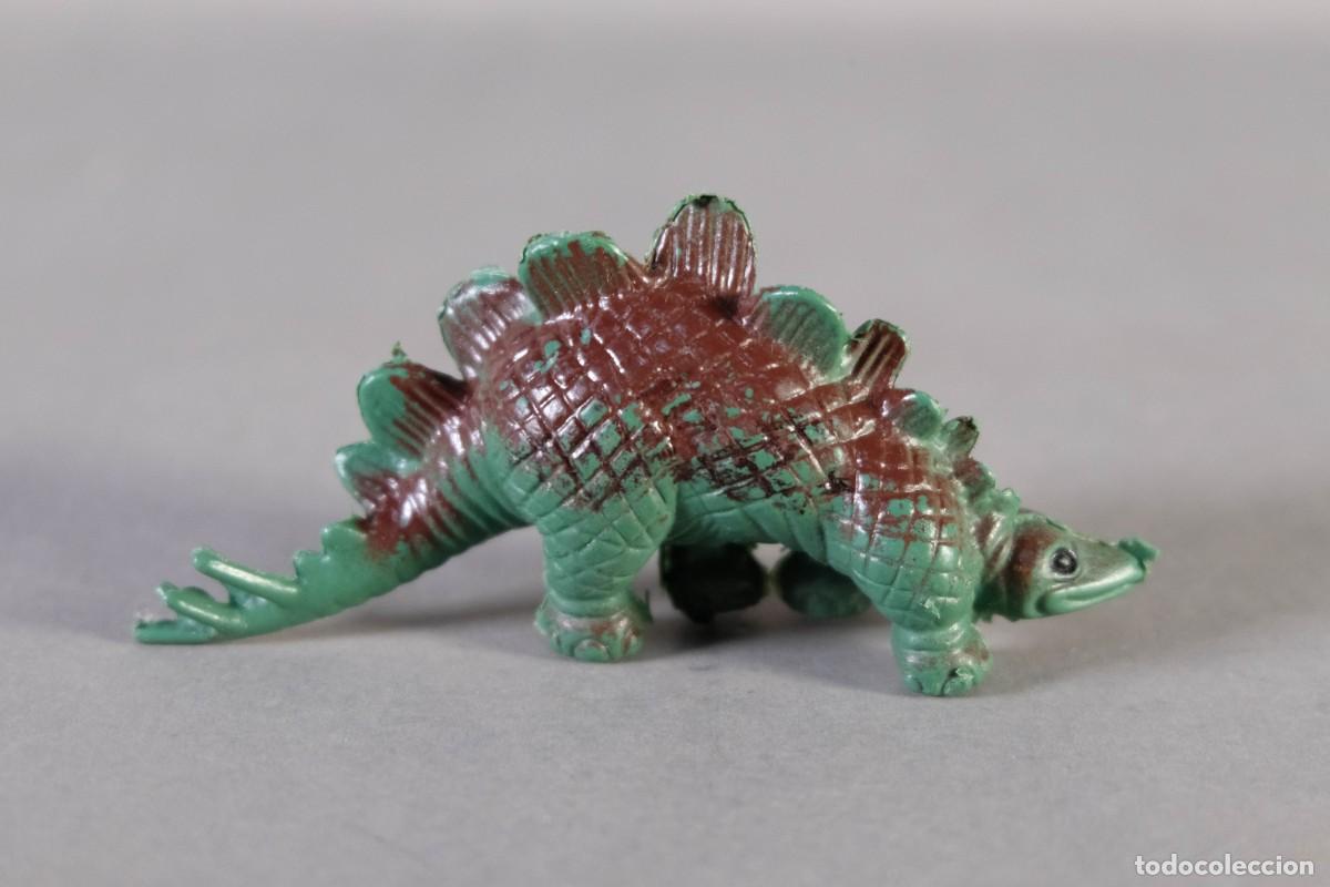 Figuras de goma y PVC: LOTE DE FIGURAS DE DINOSAURIOS EN PWC - Foto 20