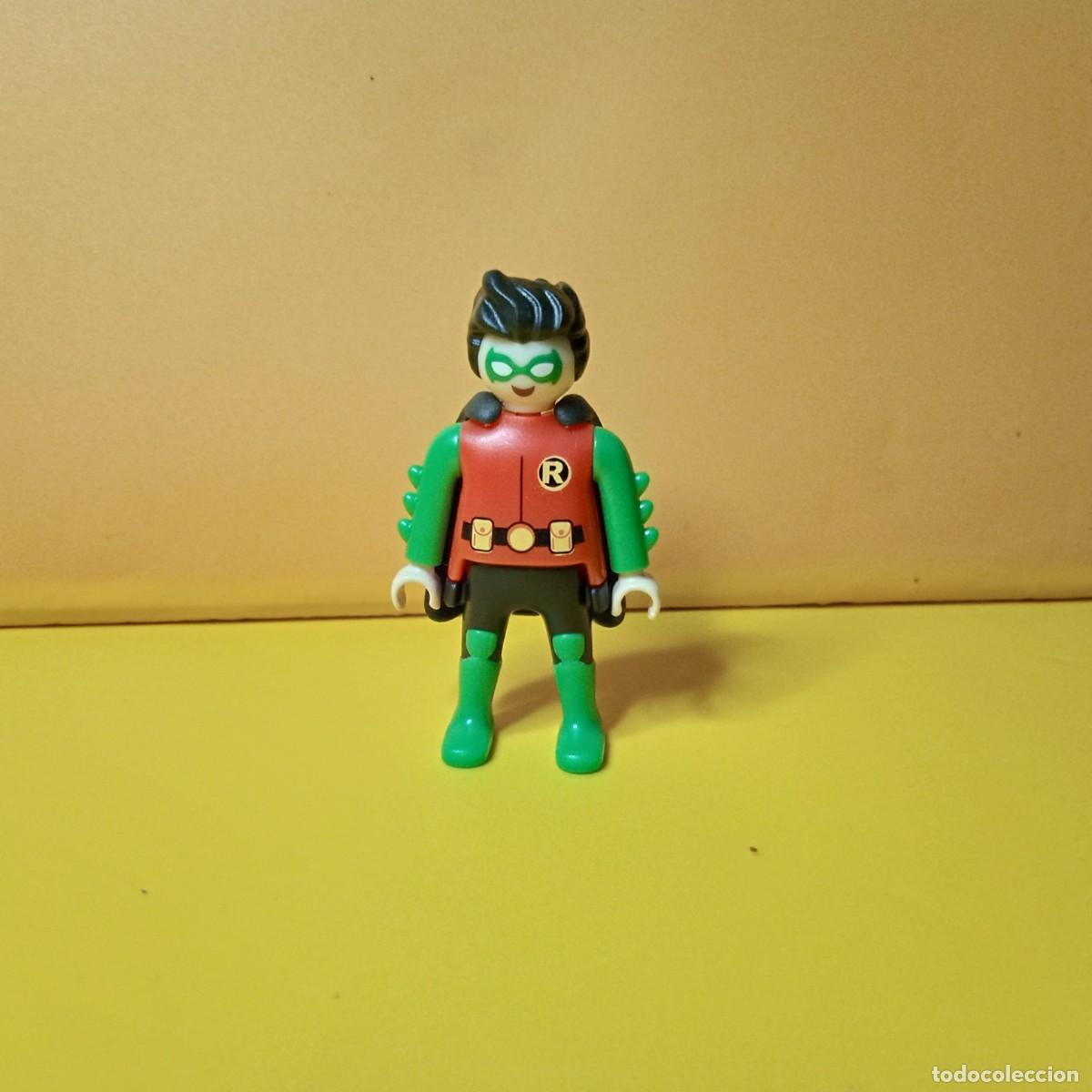 Figuras de goma Kinder: KINDER : FIGURA MINI PLAYMOBIL DC - Foto 1