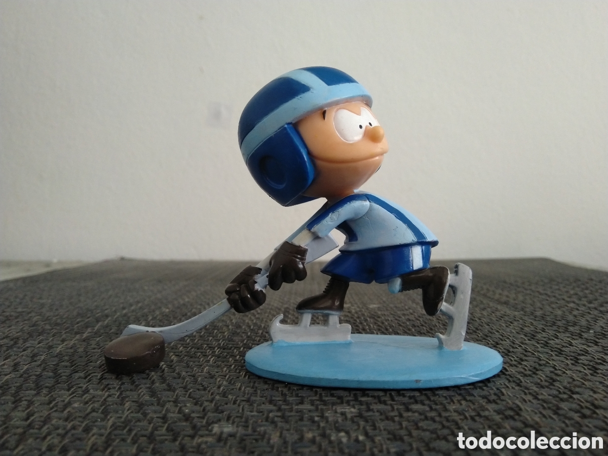 Figuras de Goma y PVC: FIGURA PVC ZIPI ZAPE JUGANDO HOCKEY TEBEOS BRUGUERA 2003 HDROS J ESCOBAR EDICIONES BRB