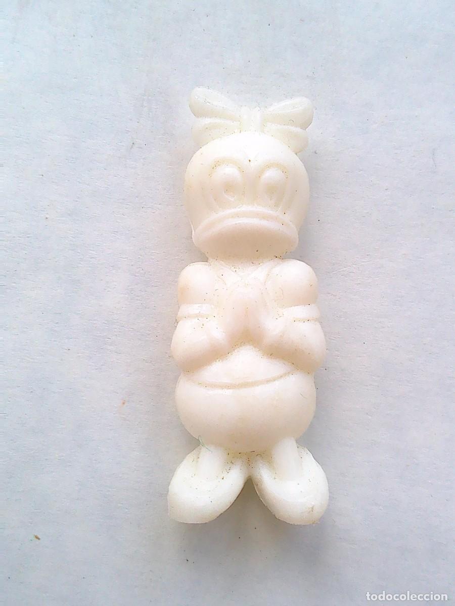 Figuras de goma y PVC: FIGURITA DE DUNKIN DE LA WARNER BROS : DAISY - Foto 1