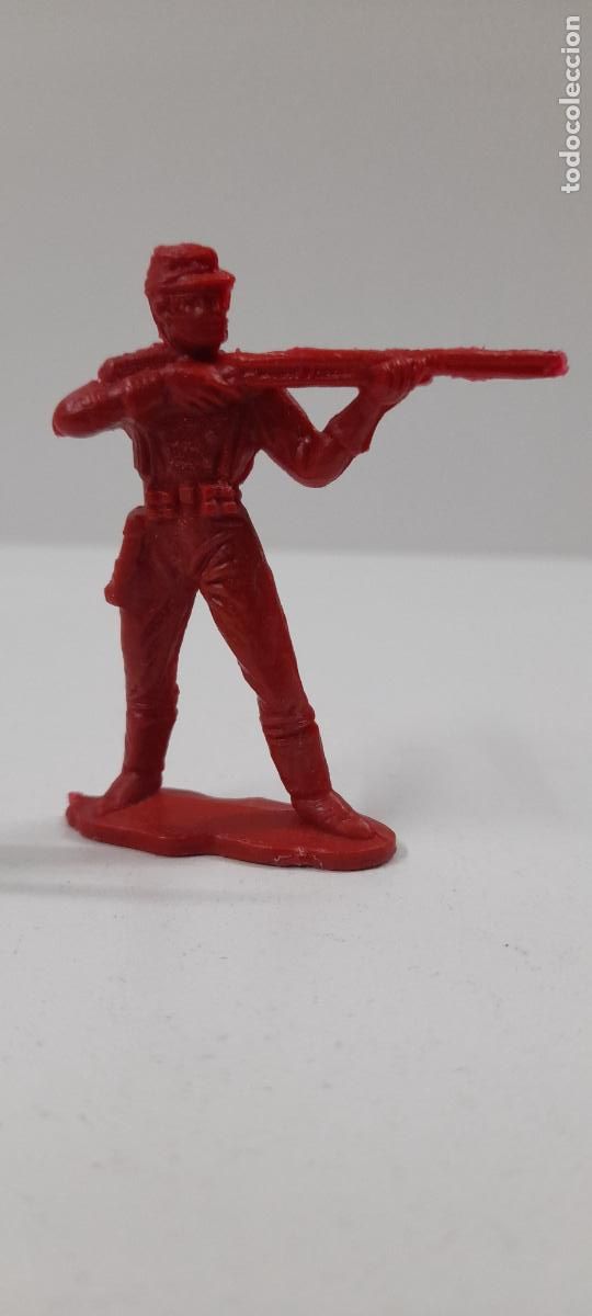 Figuras de Goma y PVC: SOLDADO FEDERAL . REALIZADO POR OLIVER . EN PLASTICO MONOCOLOR . ORIGINAL A&Ntilde;OS 70