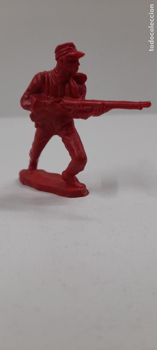 Figuras de Goma y PVC: SOLDADO FEDERAL . REALIZADO POR OLIVER . EN PLASTICO MONOCOLOR . ORIGINAL A&Ntilde;OS 70