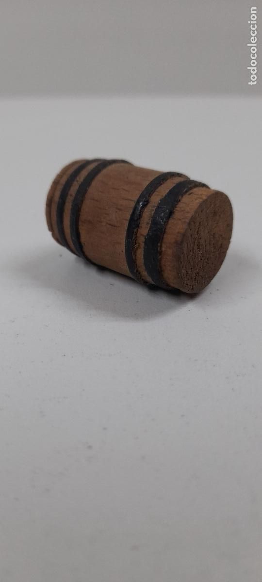 Figuras de goma y PVC: BARRIL EN MADERA . COMPLEMENTO DEL OESTE O DECORADO . A&Ntilde;OS 50 - Foto 3