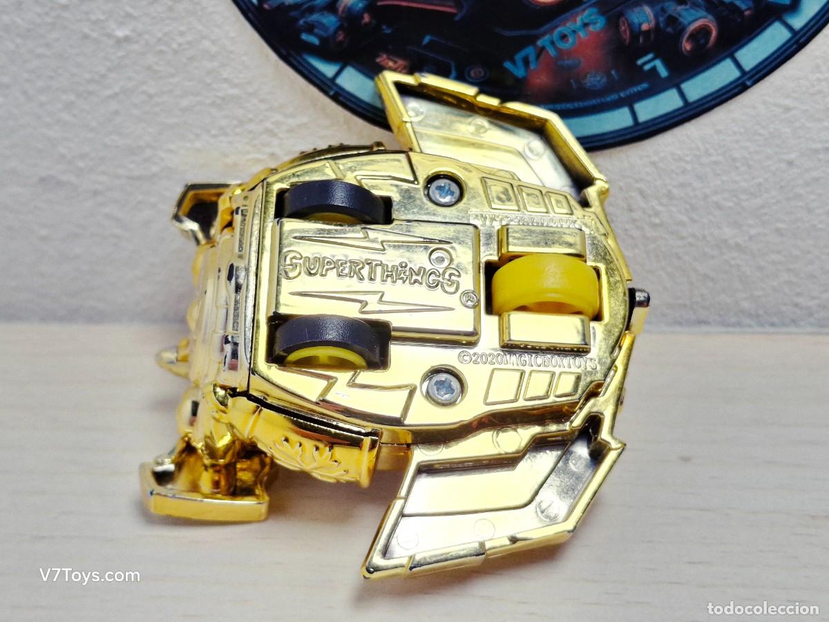 Figuras de goma y PVC: Superzings Kazoom Slider dorado Superthings Magic Box Pullback - Foto 3