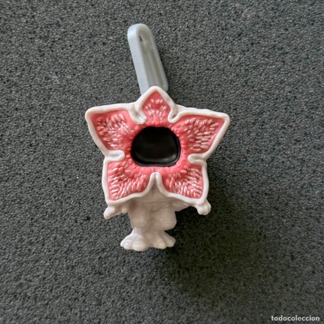Figuras de goma Kinder: Stranger Things - Demogorgon (Kinder) - Foto 1