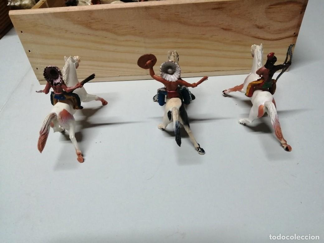 Figuras de goma y PVC: INDIOS A CABALLO DE SOTORRES - Foto 3