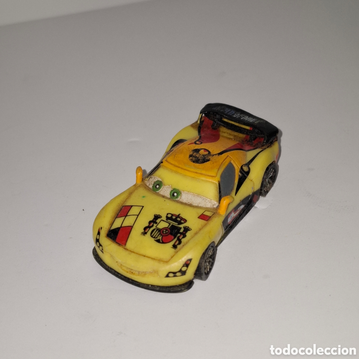 Figuras de Goma y PVC: WALT DISNEY FIGURA DE PVC MADE IN GERMANY BULLY PERSONAJE DE CARS 2 MIGUEL CAMINO PIXAR