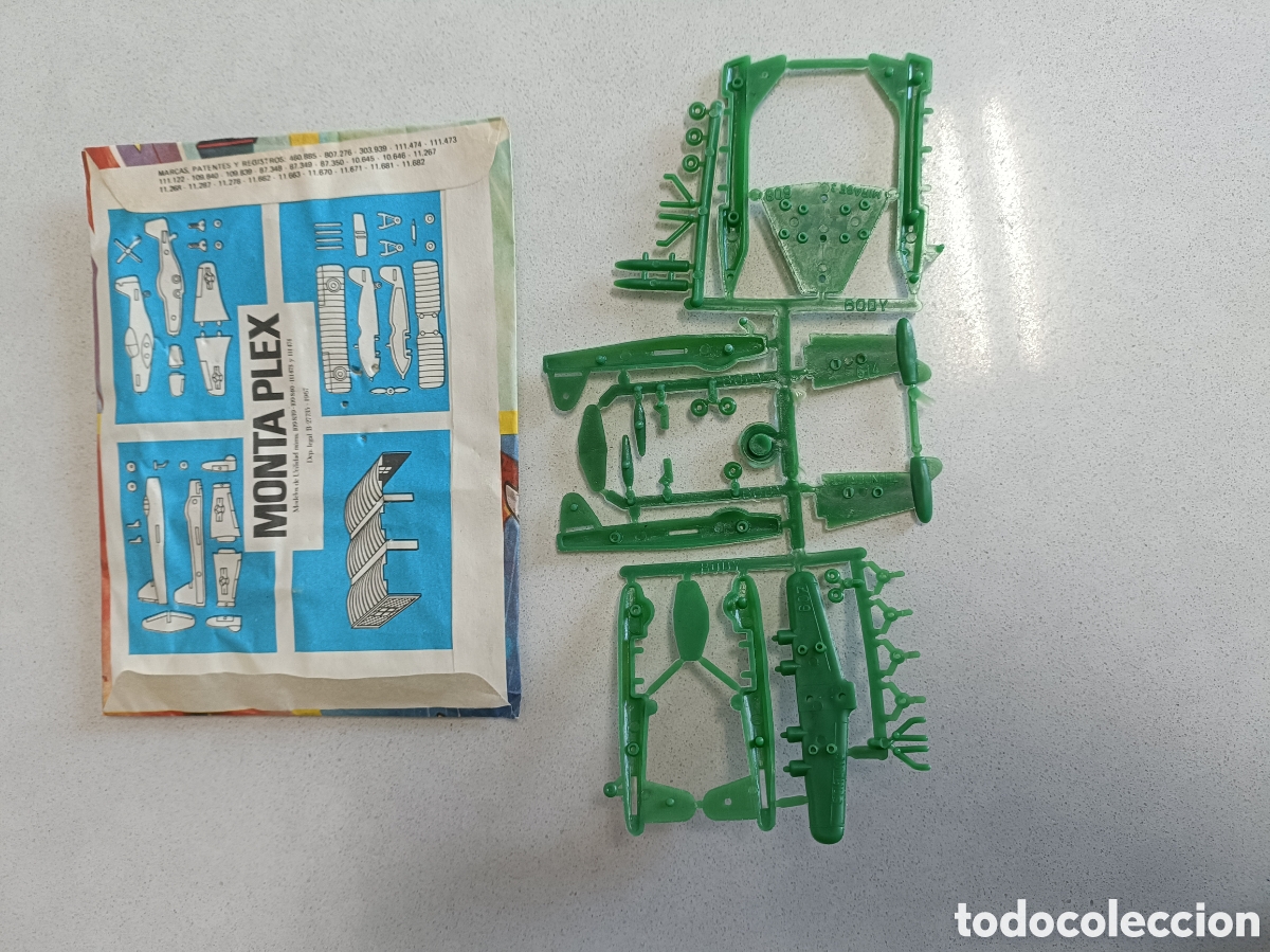 Figuras de Goma y PVC: Aviones Montaplex -sobre y contenido 422 -