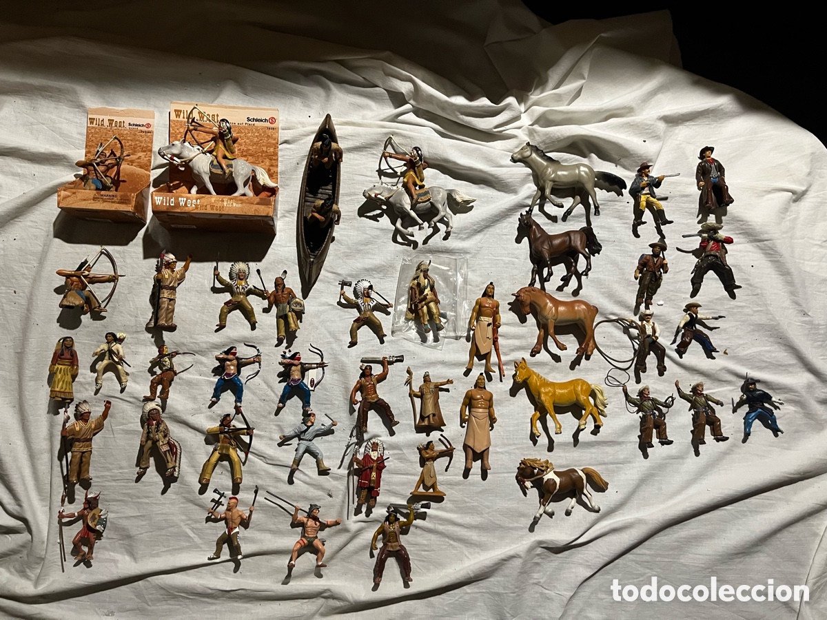 Figuras de Goma y PVC: Lote de Indios y vaqueros