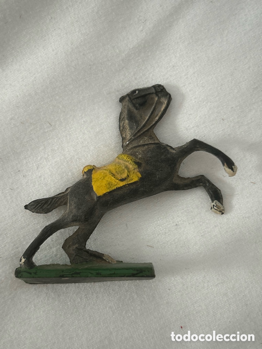 Figuras de goma y PVC: Figura caballo de goma capell indios y vaqueros - Foto 1