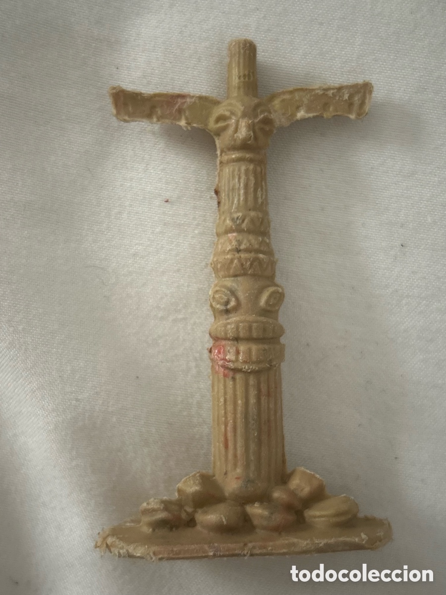 Figuras de goma y PVC: T&oacute;tem indio de pl&aacute;stico comansi pech reamsa - Foto 1