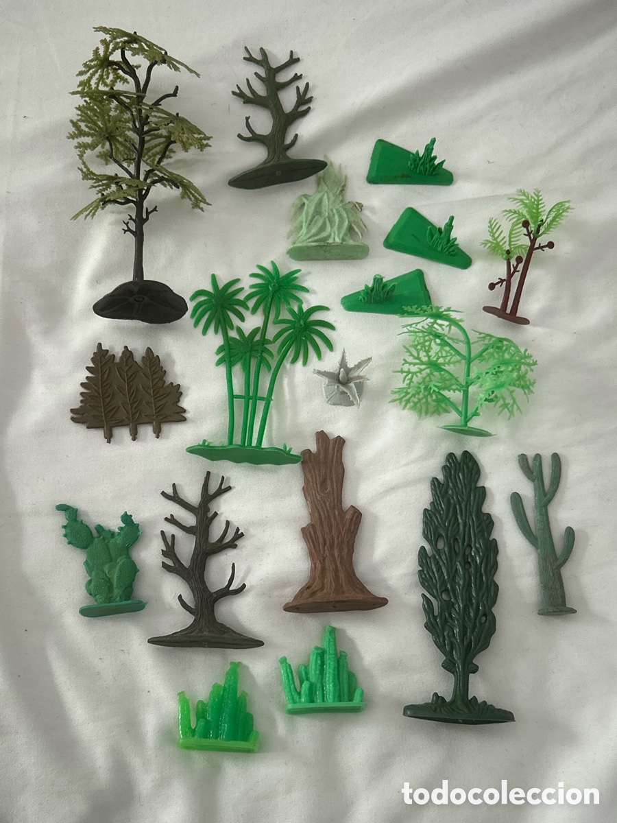 Figuras de goma y PVC: Lote vegetaci&oacute;n oeste indios y vaqueros - Foto 1