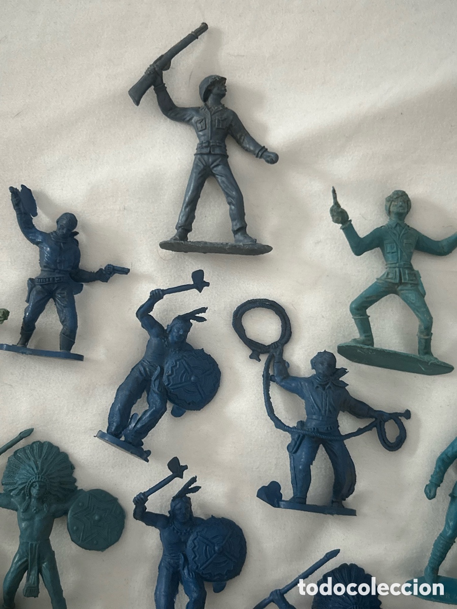 Figuras de goma y PVC: Lote figuras indios y vaqueros pl&aacute;stico - Foto 4