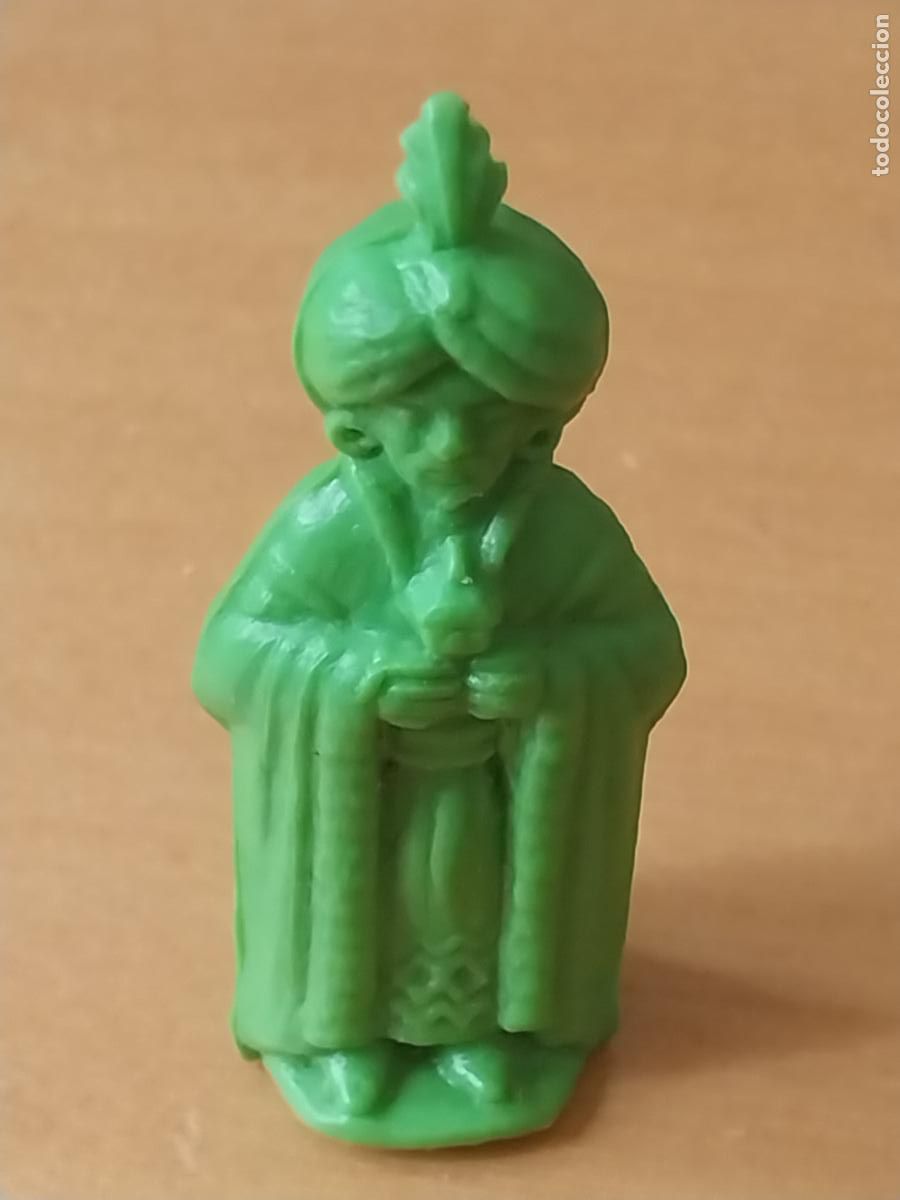 Figuras de Goma y PVC: CONGUITOS FIGURA REY MAGO GORRO PLUMA BELEN PROMOCIONAL CHUCHERIAS PLASTICO 5.68CMS ORIGINAL