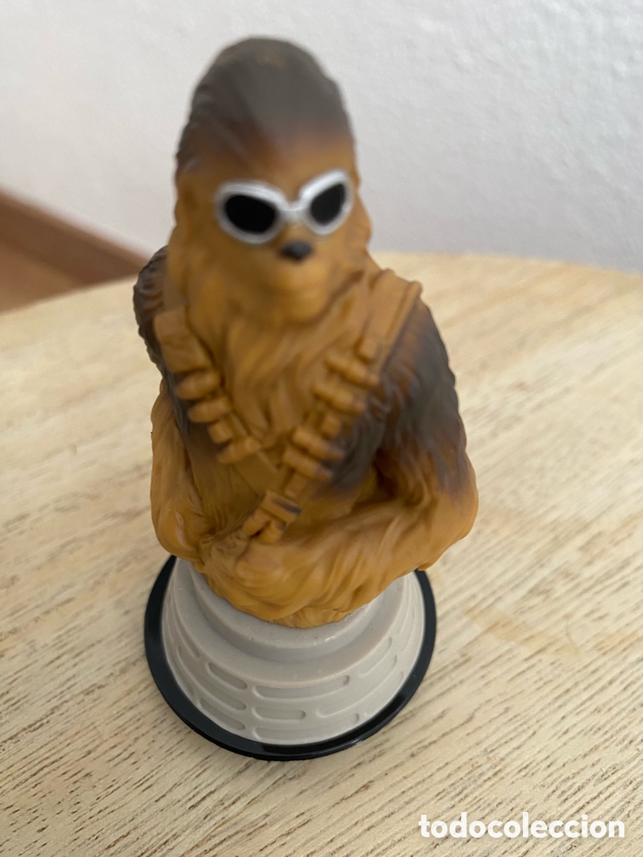 Figuras de goma y PVC: Star Wars Chewbacca Topper Figure - Foto 1