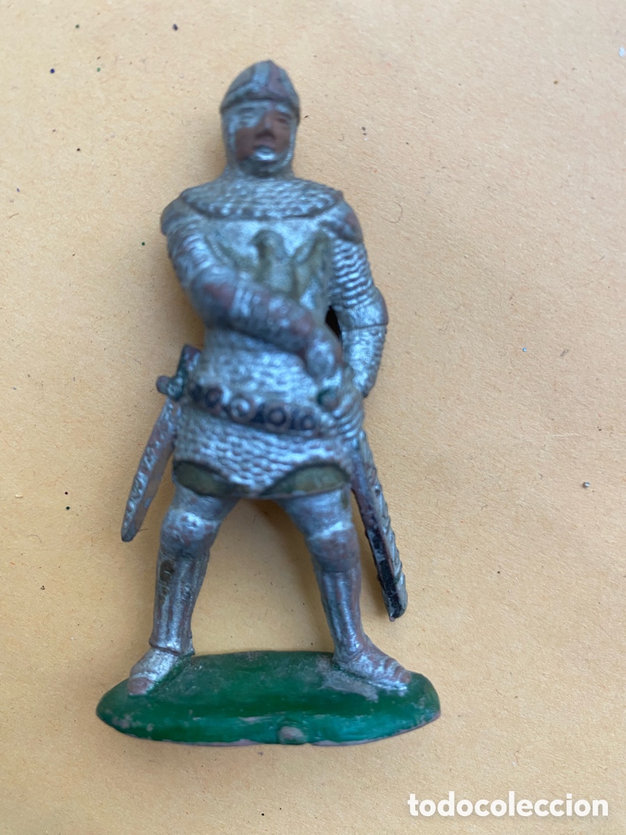 Figuras de goma y PVC: Caballero medieval reamsa goma - Foto 1