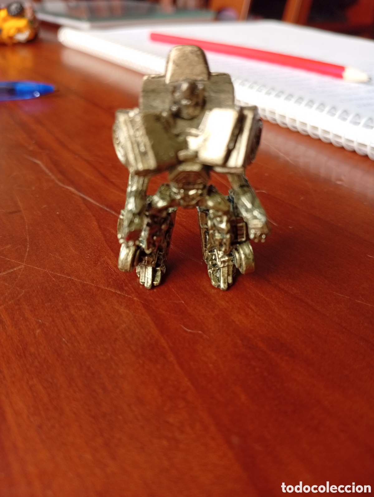 Figure di Gomma e PVC: MU&Ntilde;ECO FIGURA PVC TRANSFORMERS DORADO 2
